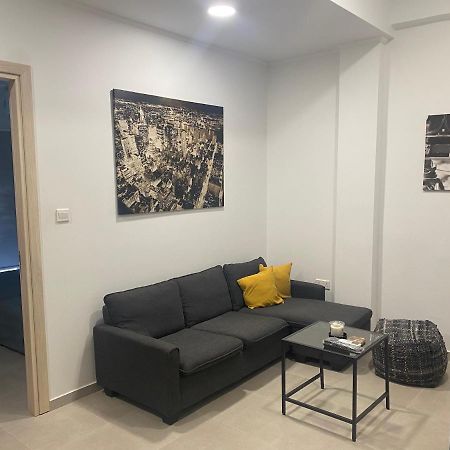 Modern City Center Apartment Saripolou 2 Limassol Zewnętrze zdjęcie